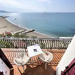 Due Relais - Panoramic Sea View 4*
