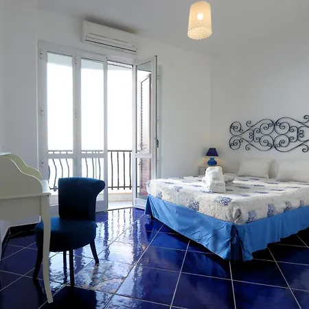 Due Relais - Panoramic Sea View Hotel apartamentowy
