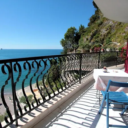 Due Relais - Panoramic Sea View Hotel apartamentowy 4*